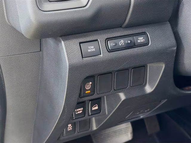 2022 Gun Metallic Nissan Frontier S 4X4 Truck