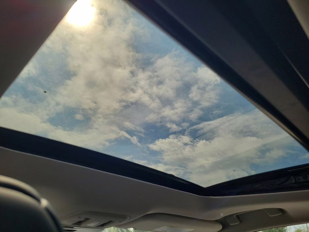 2026 White / Black Nissan Murano Platinum AWD SUV