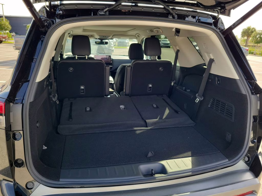 2026 Super Black Nissan Pathfinder SL 4X4 SUV