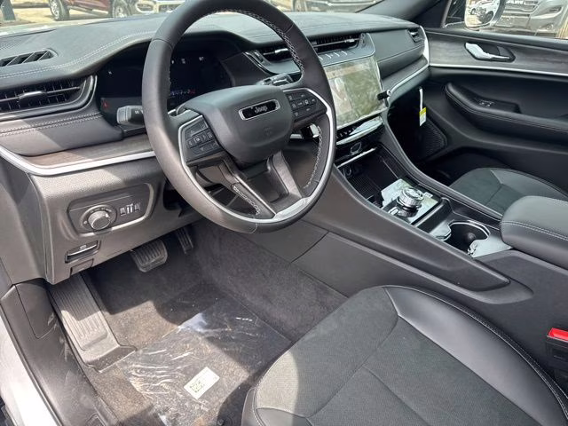 2026 Silver Jeep Grand Cherokee L Altitude 4X4 SUV