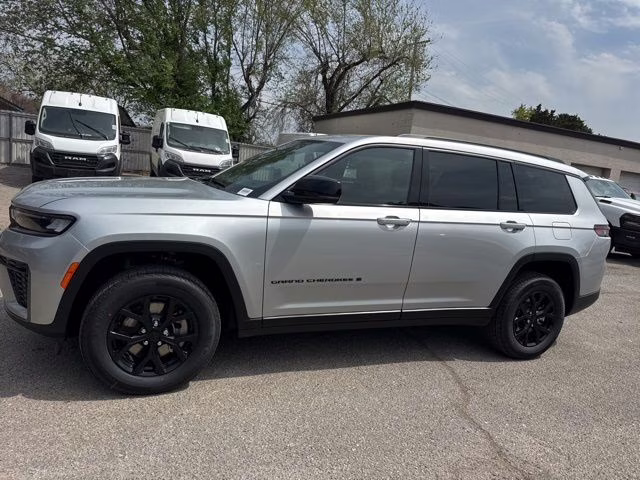2026 Silver Jeep Grand Cherokee L Altitude 4X4 SUV