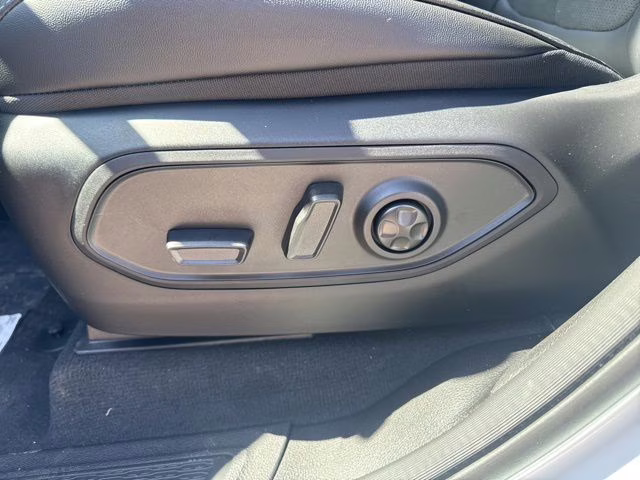 2026 Bright White Clearcoat Jeep Grand Cherokee L Altitude 4X4 SUV