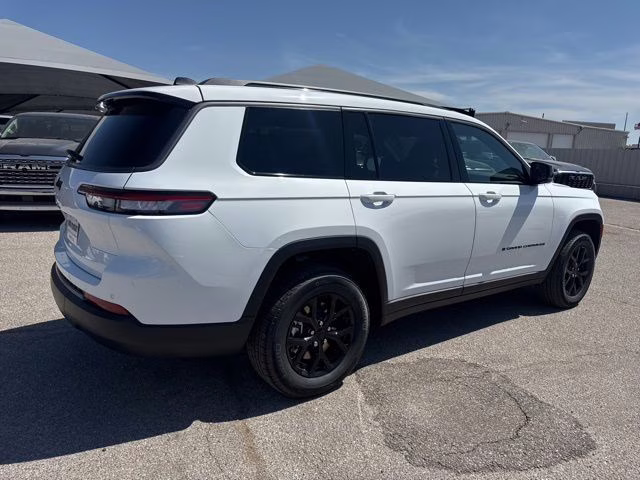 2026 Bright White Clearcoat Jeep Grand Cherokee L Altitude 4X4 SUV