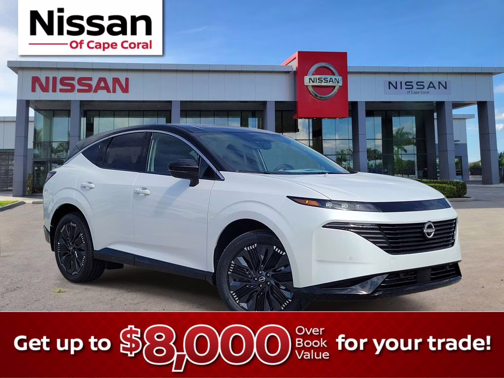 2026 Everest White Pearl/Black Nissan Murano Platinum AWD SUV