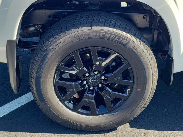 2026 Glacier White Nissan Frontier SV 4X4 Truck