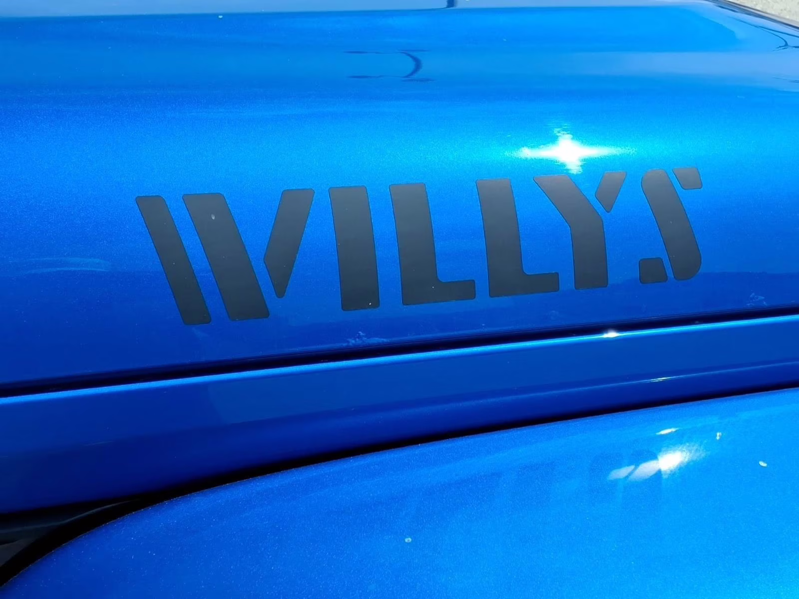 2021 Hydro Blue Pearlcoat Jeep Gladiator Willys 4X4 Truck