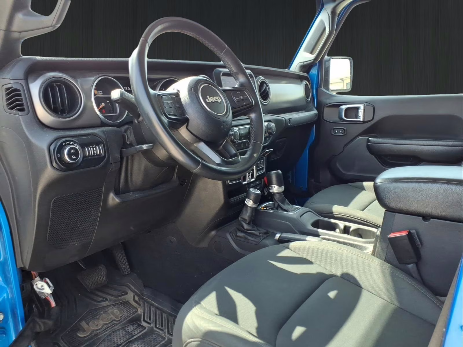 2021 Hydro Blue Pearlcoat Jeep Gladiator Willys 4X4 Truck