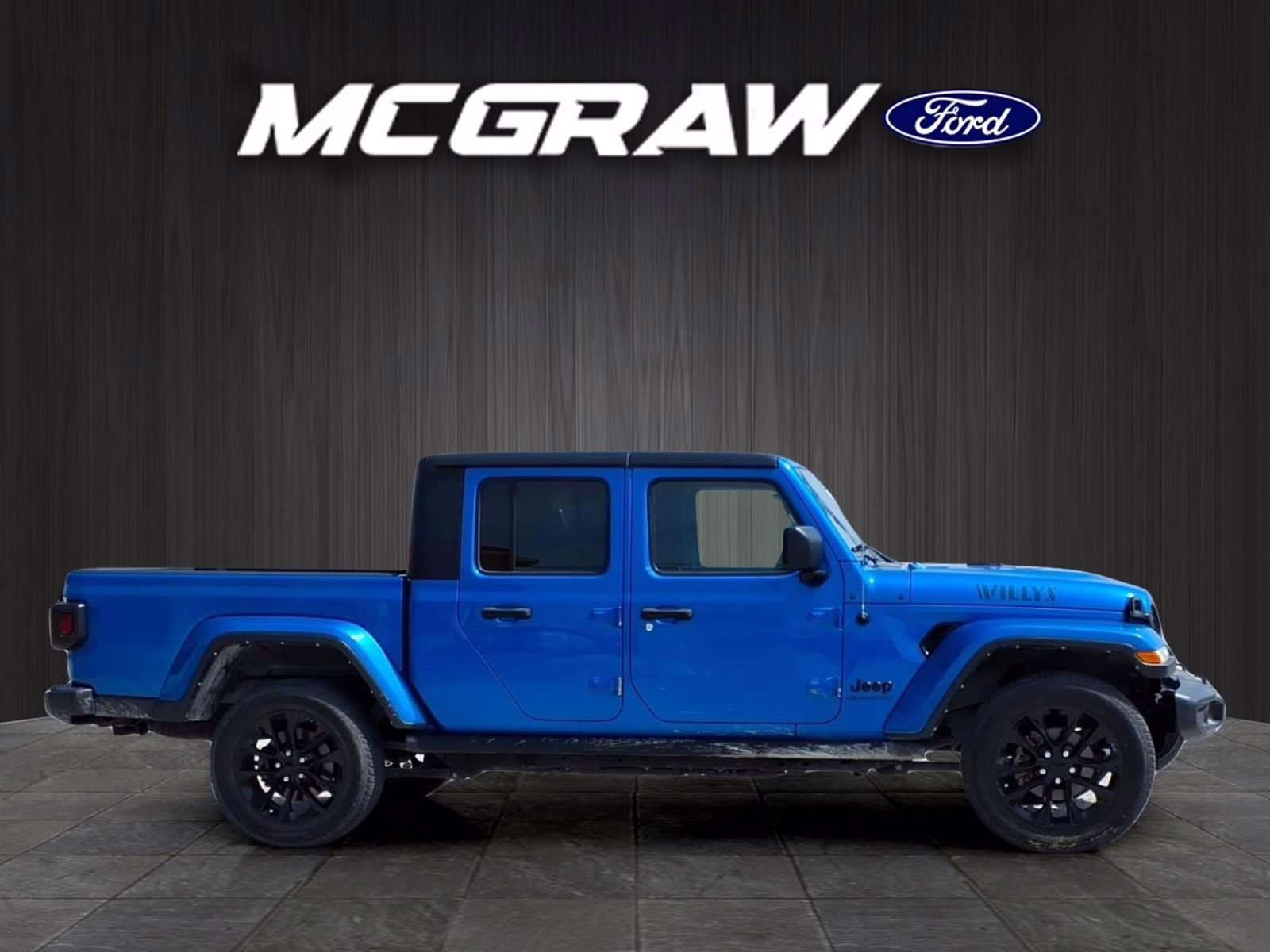 2021 Hydro Blue Pearlcoat Jeep Gladiator Willys 4X4 Truck