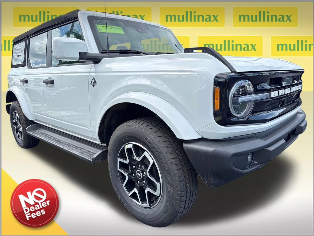 2026 Oxford White Ford Bronco Outer Banks 4X4 SUV