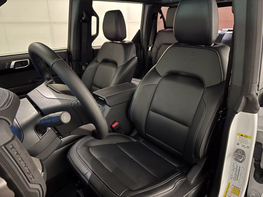 2026 Oxford White Ford Bronco Outer Banks 4X4 SUV