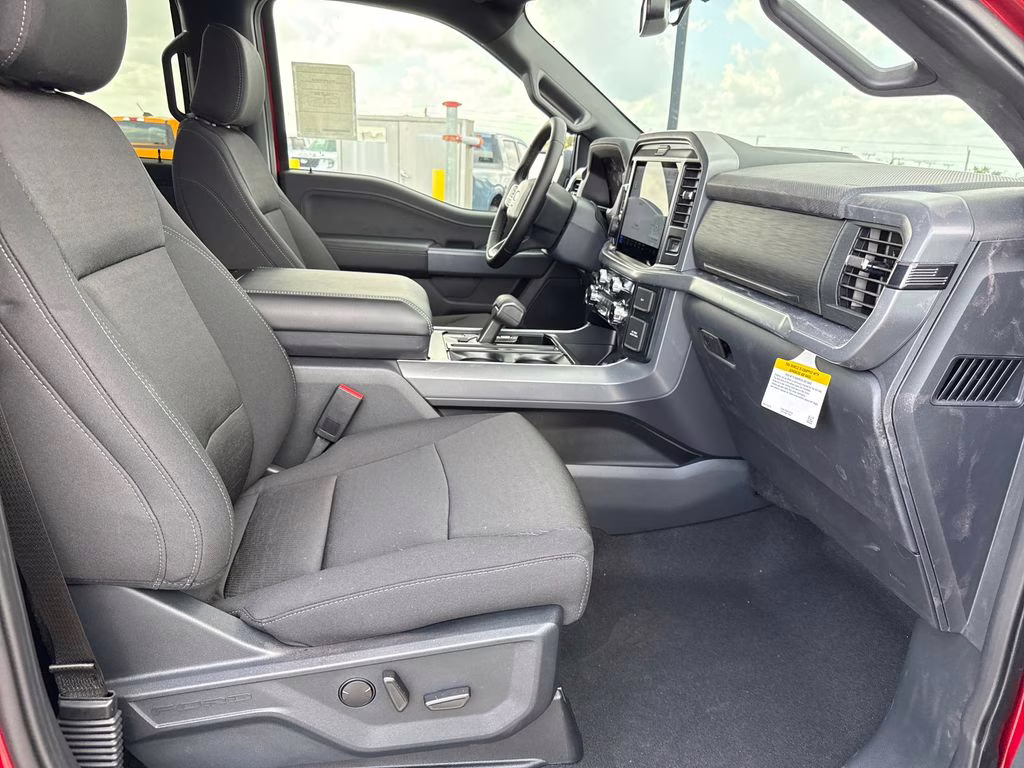 2026 Ruby Red Metallic Tinted Clearcoat Ford F-150 XLT RWD Truck