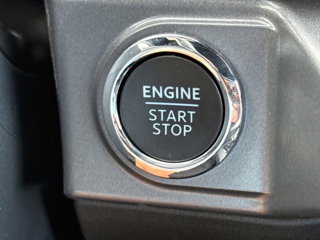 2026 Ruby Red Metallic Tinted Clearcoat Ford F-150 XLT RWD Truck