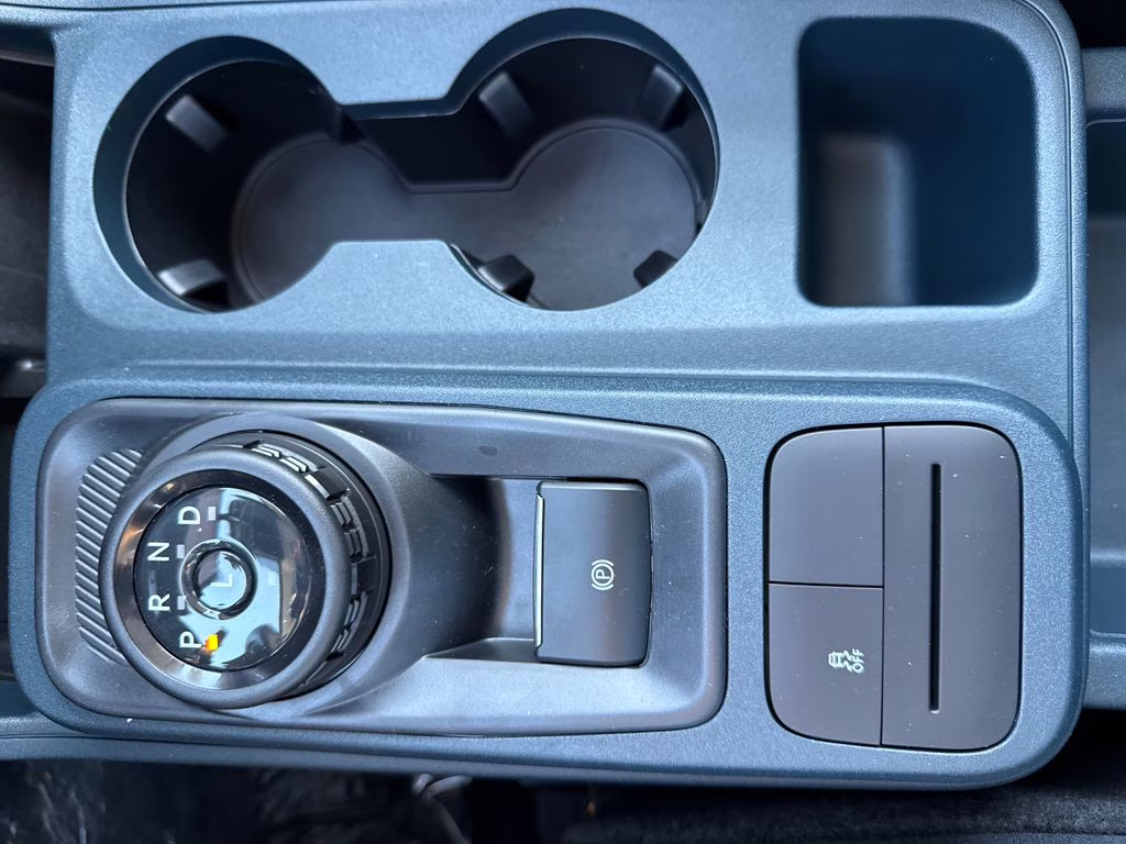 2026 Oxford White Ford Maverick XL AWD Truck