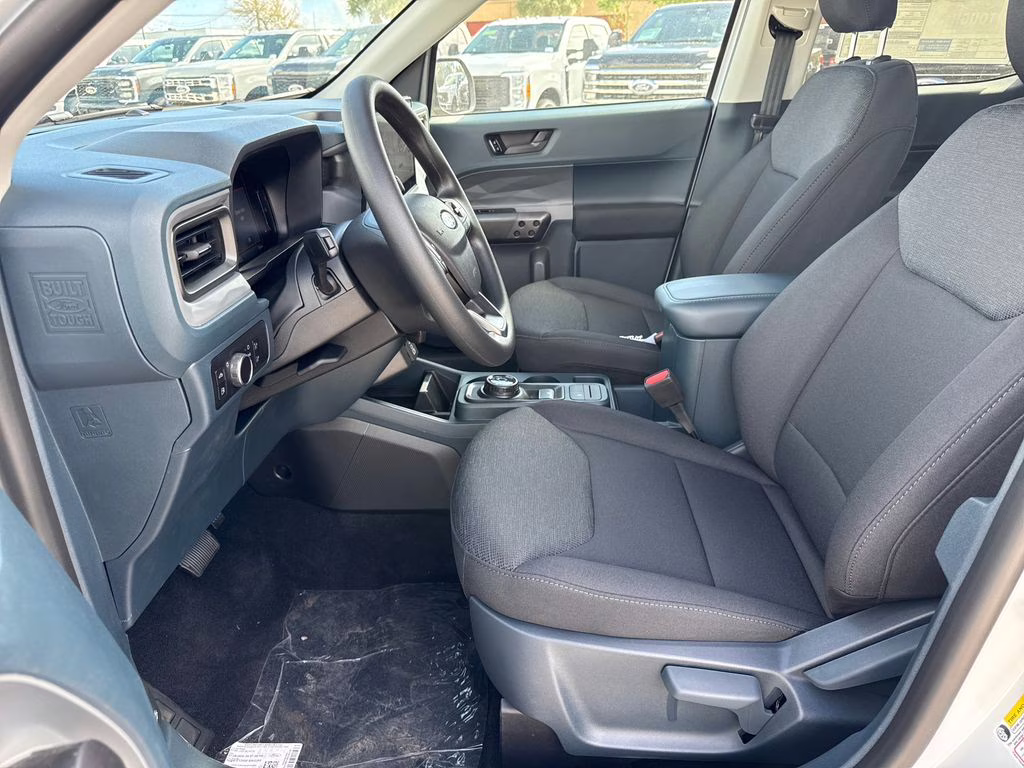 2026 Oxford White Ford Maverick XL AWD Truck