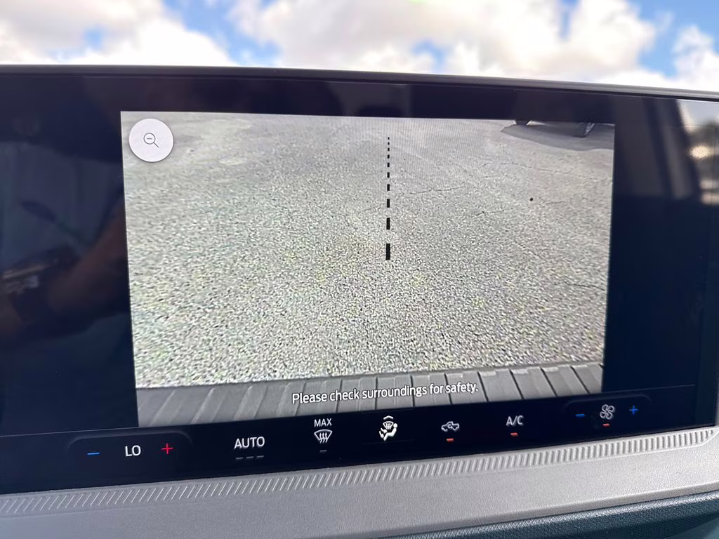 2026 Oxford White Ford Maverick XL AWD Truck