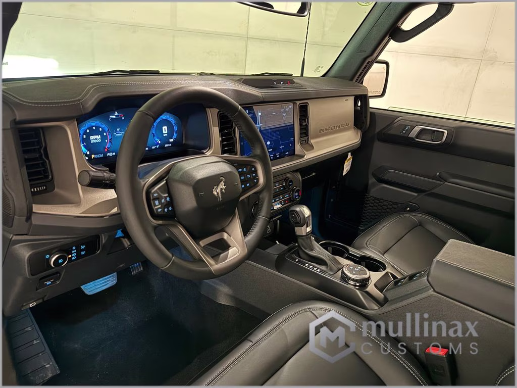 2026 Oxford White Ford Bronco Outer Banks 4X4 SUV