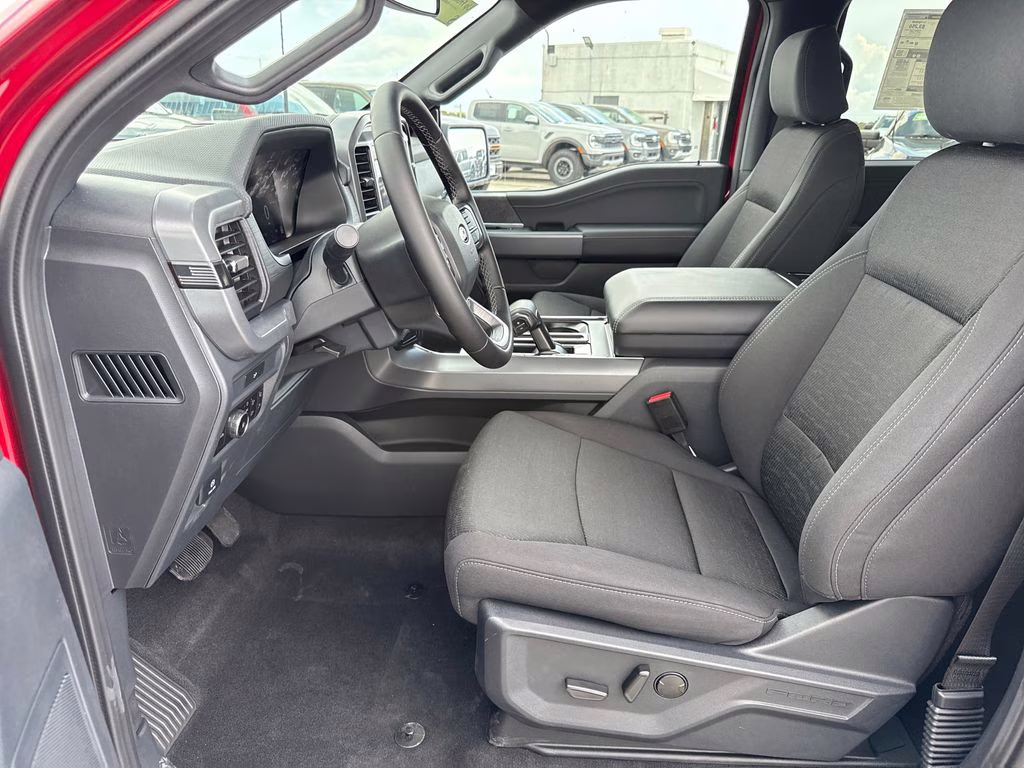 2026 Ruby Red Metallic Tinted Clearcoat Ford F-150 XLT RWD Truck