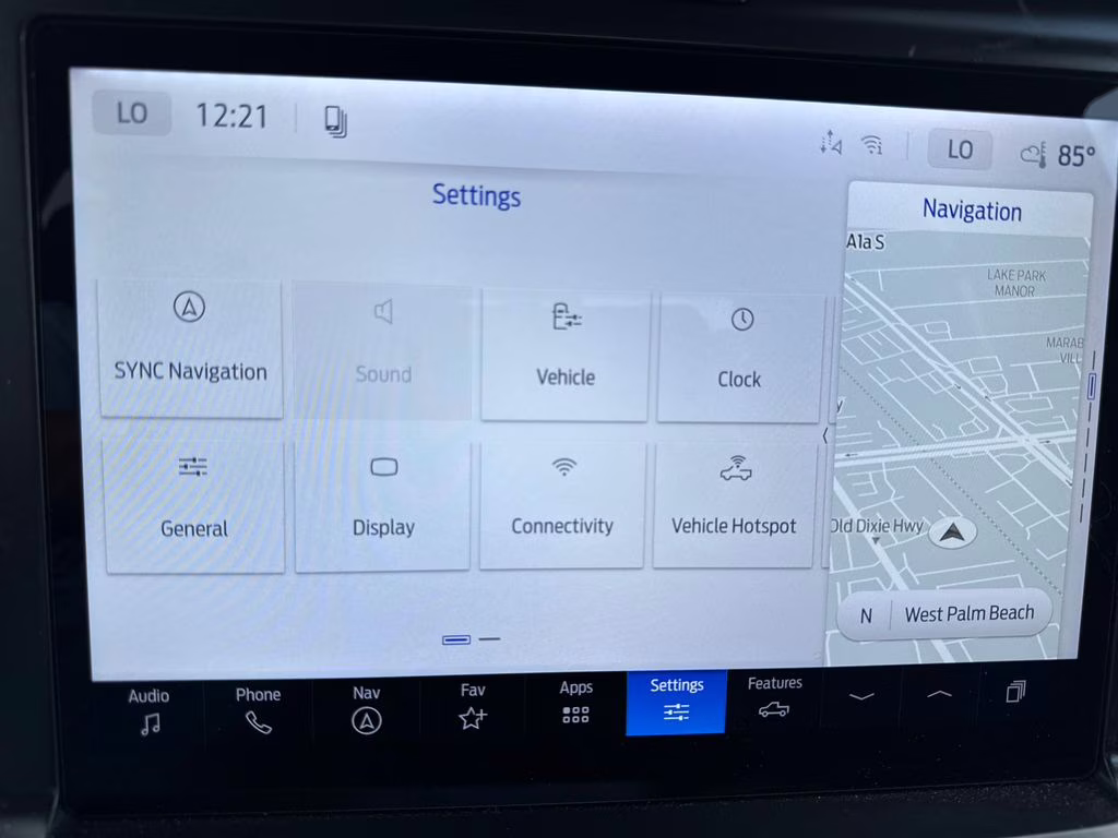 2026 Ruby Red Metallic Tinted Clearcoat Ford F-150 XLT RWD Truck