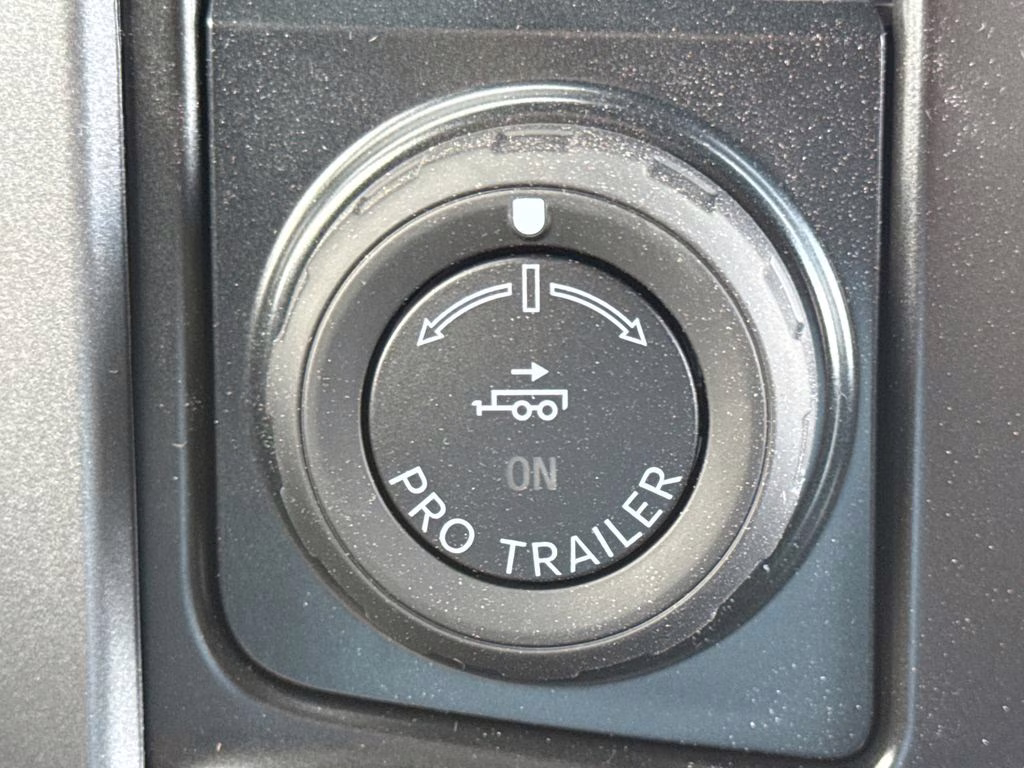 2026 Ruby Red Metallic Tinted Clearcoat Ford F-150 XLT RWD Truck