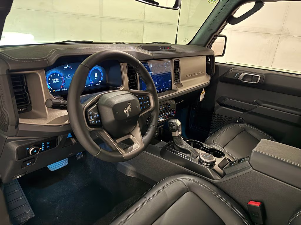 2026 Oxford White Ford Bronco Outer Banks 4X4 SUV