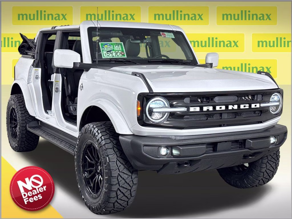 2026 Oxford White Ford Bronco Outer Banks 4X4 SUV