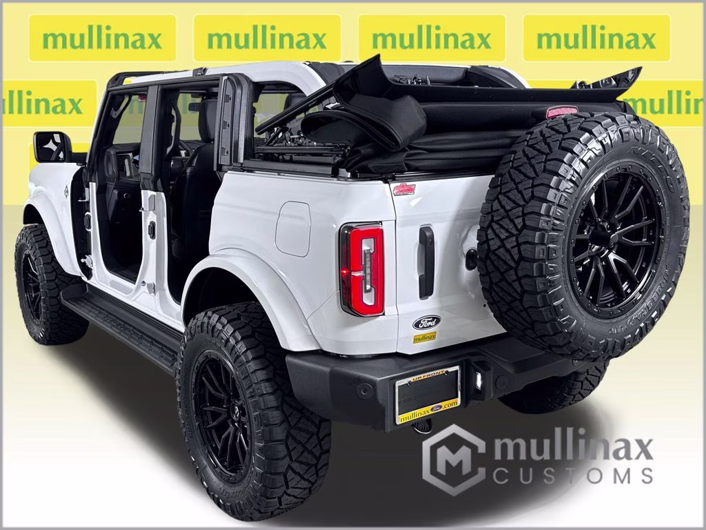 2026 Oxford White Ford Bronco Outer Banks 4X4 SUV
