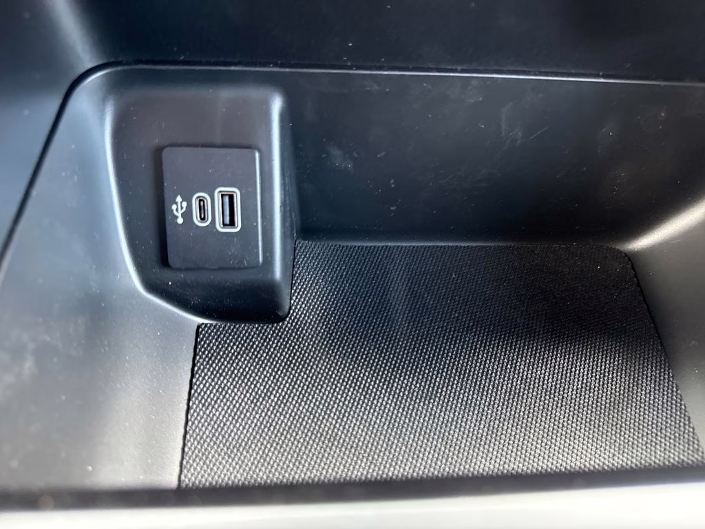 2026 Ruby Red Metallic Tinted Clearcoat Ford F-150 XLT RWD Truck