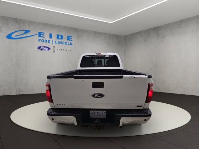 2011 Oxford White Ford Super Duty F-250 SRW Lariat 4X4 Truck