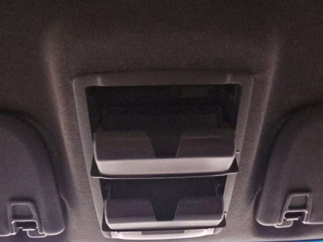 2011 Oxford White Ford Super Duty F-250 SRW Lariat 4X4 Truck