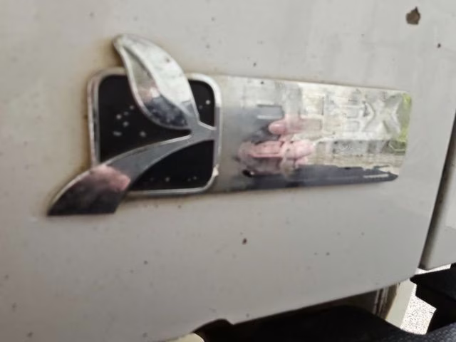 2011 Oxford White Ford Super Duty F-250 SRW Lariat 4X4 Truck