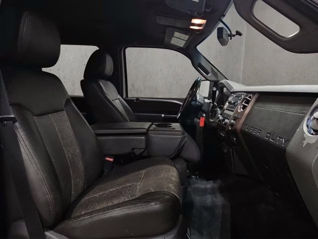 2011 Oxford White Ford Super Duty F-250 SRW Lariat 4X4 Truck