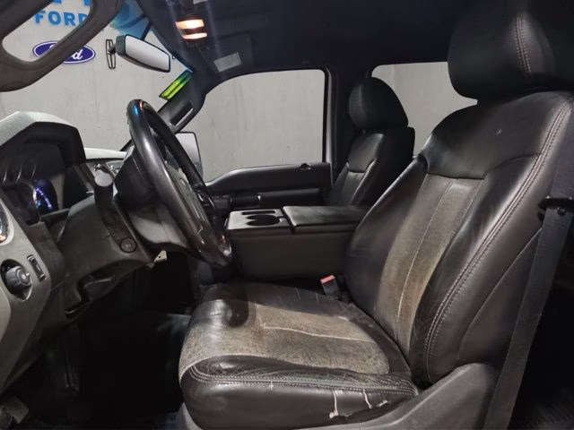 2011 Oxford White Ford Super Duty F-250 SRW Lariat 4X4 Truck