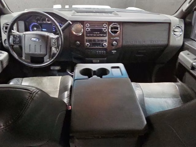 2011 Oxford White Ford Super Duty F-250 SRW Lariat 4X4 Truck