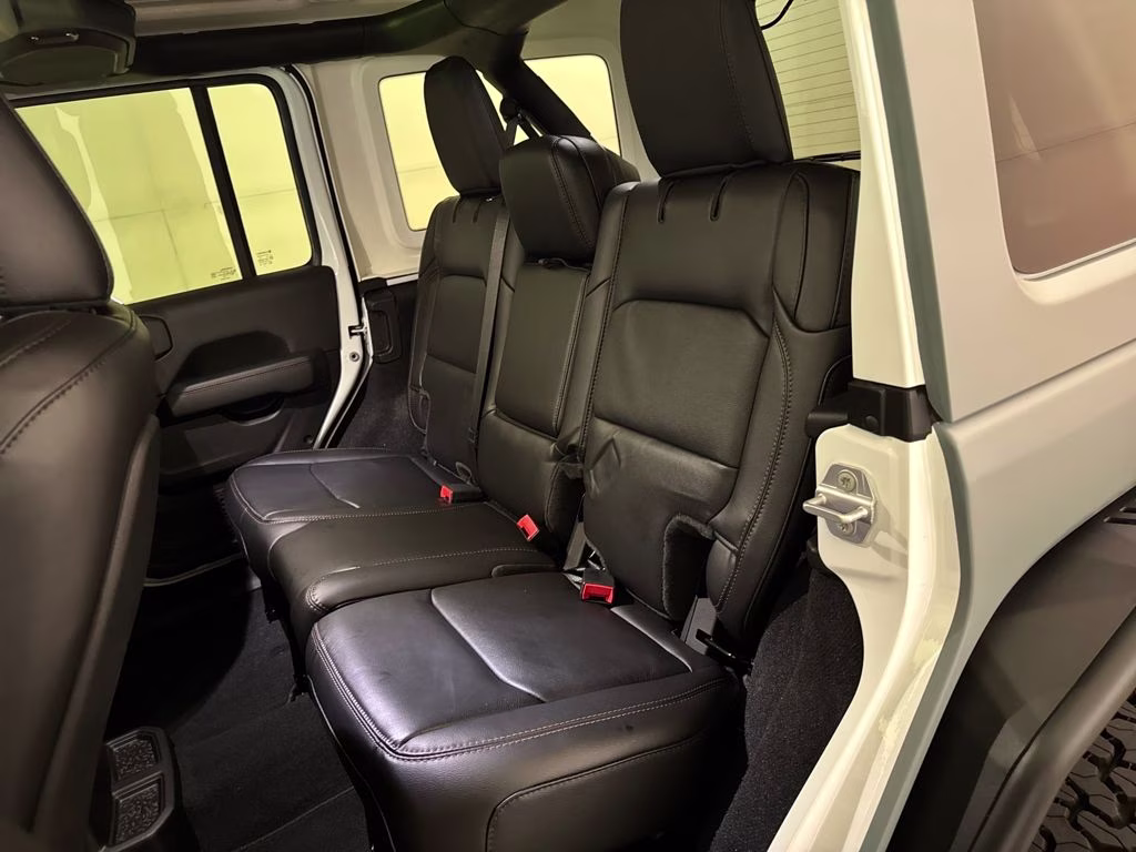 2022 Bright White Clearcoat Jeep Wrangler Unlimited Rubicon 392 4X4 SUV