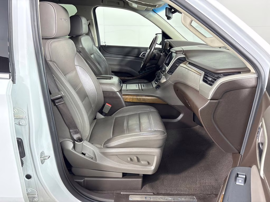 2020 Summit White GMC Yukon XL Denali 4X4 SUV