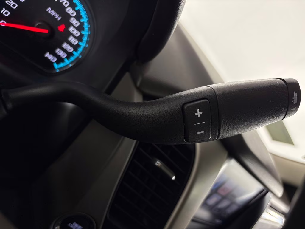 2020 Summit White GMC Yukon XL Denali 4X4 SUV