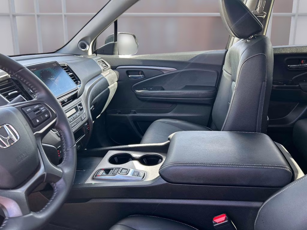 2025 Black Honda Ridgeline RTL AWD Truck