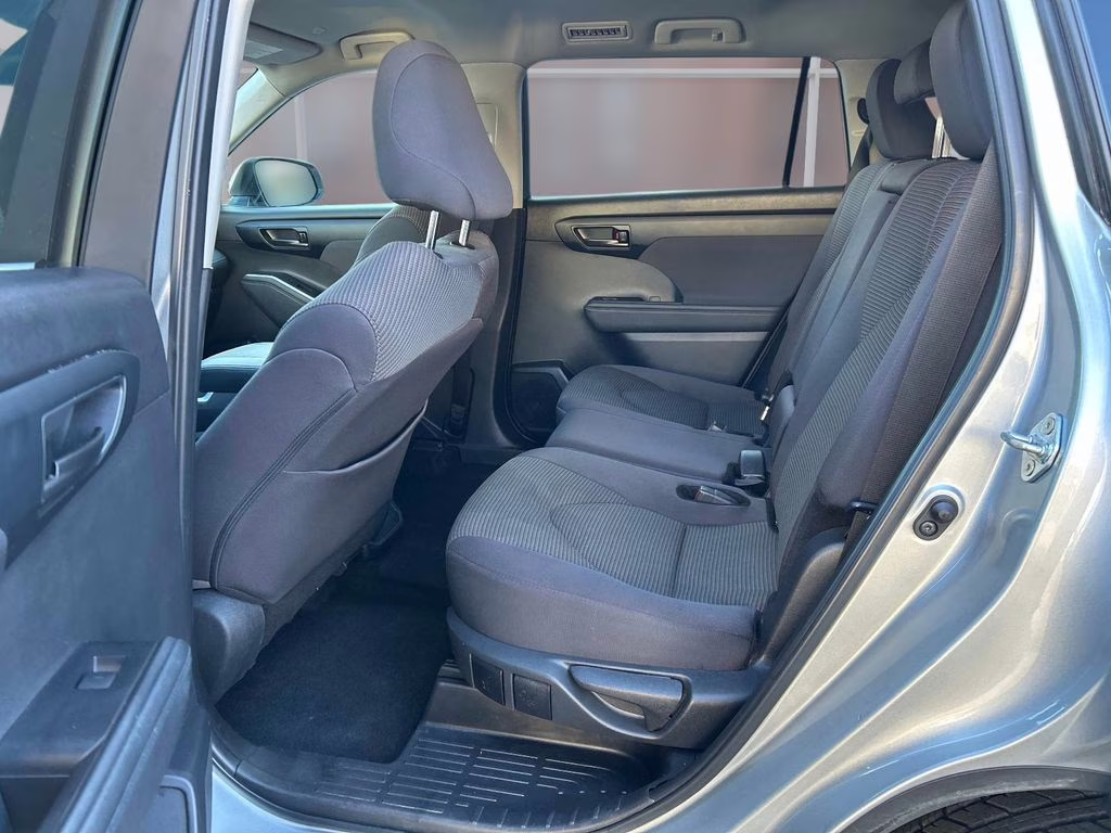 2024 Celestial Silver Metallic Toyota Highlander LE AWD SUV