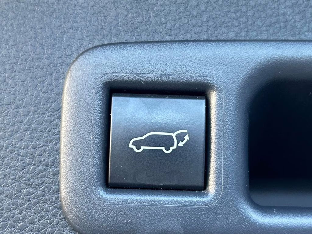 2024 Celestial Silver Metallic Toyota Highlander LE AWD SUV