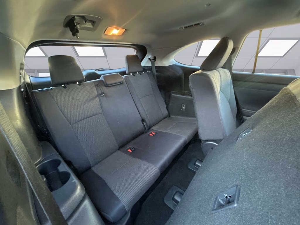 2024 Celestial Silver Metallic Toyota Highlander LE AWD SUV