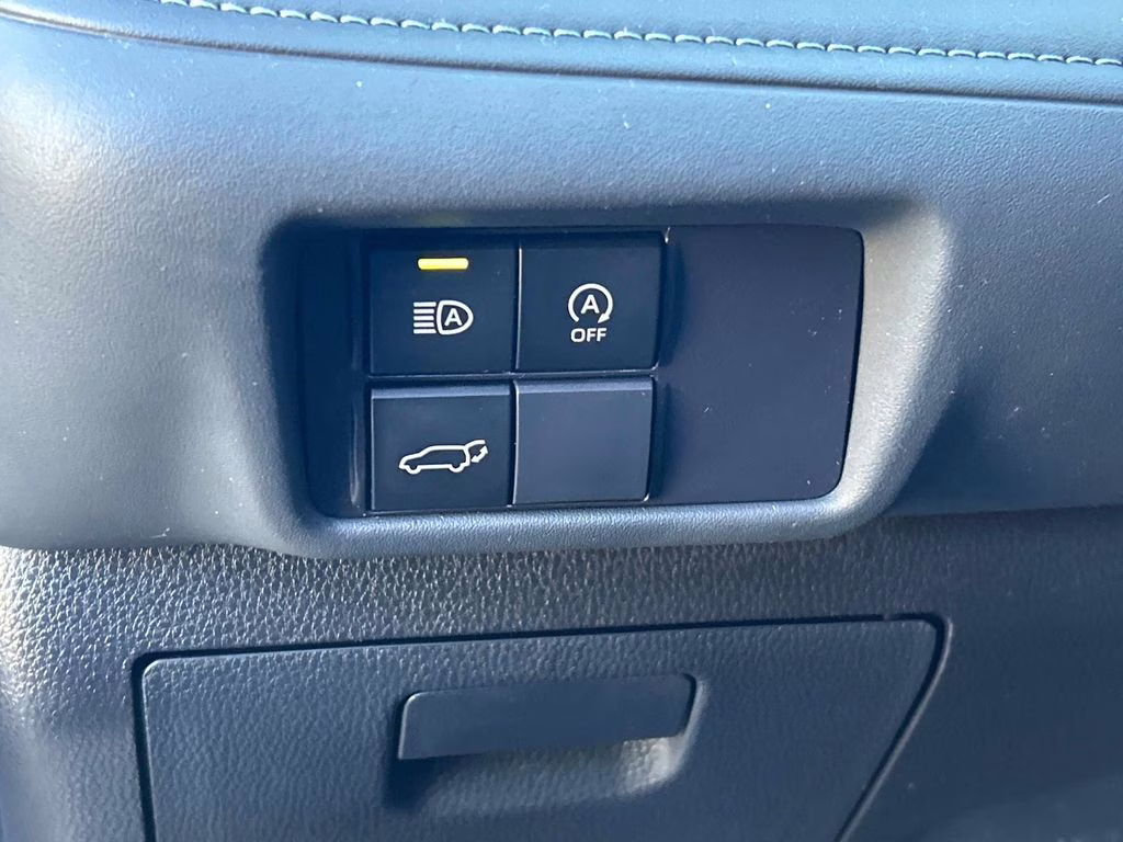 2024 Celestial Silver Metallic Toyota Highlander LE AWD SUV