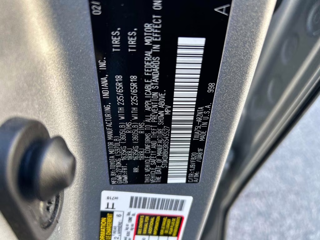 2024 Celestial Silver Metallic Toyota Highlander LE AWD SUV