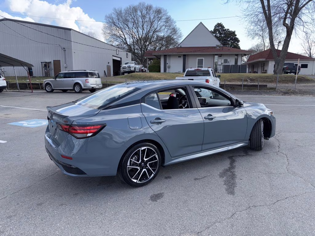 2025 Atlantic Gray Metallic Nissan Sentra SR FWD Sedan