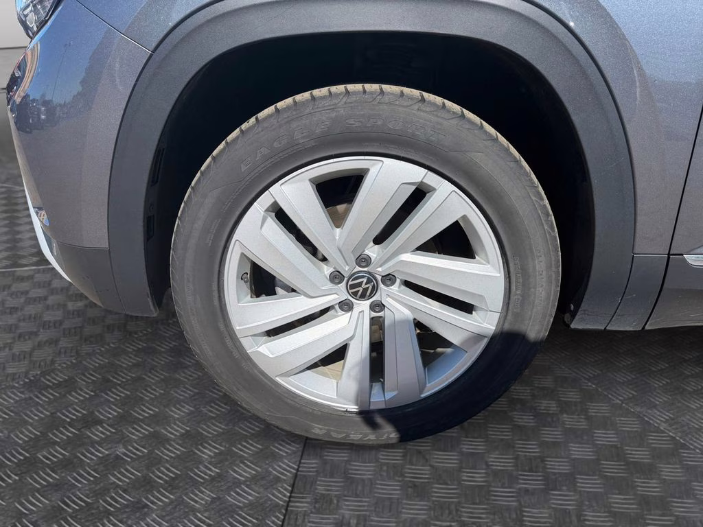 2021 Pyrite Silver Metallic Volkswagen Atlas SEL AWD SUV