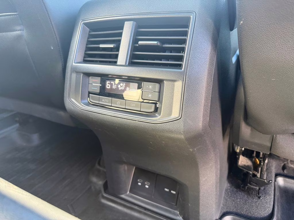 2021 Pyrite Silver Metallic Volkswagen Atlas SEL AWD SUV