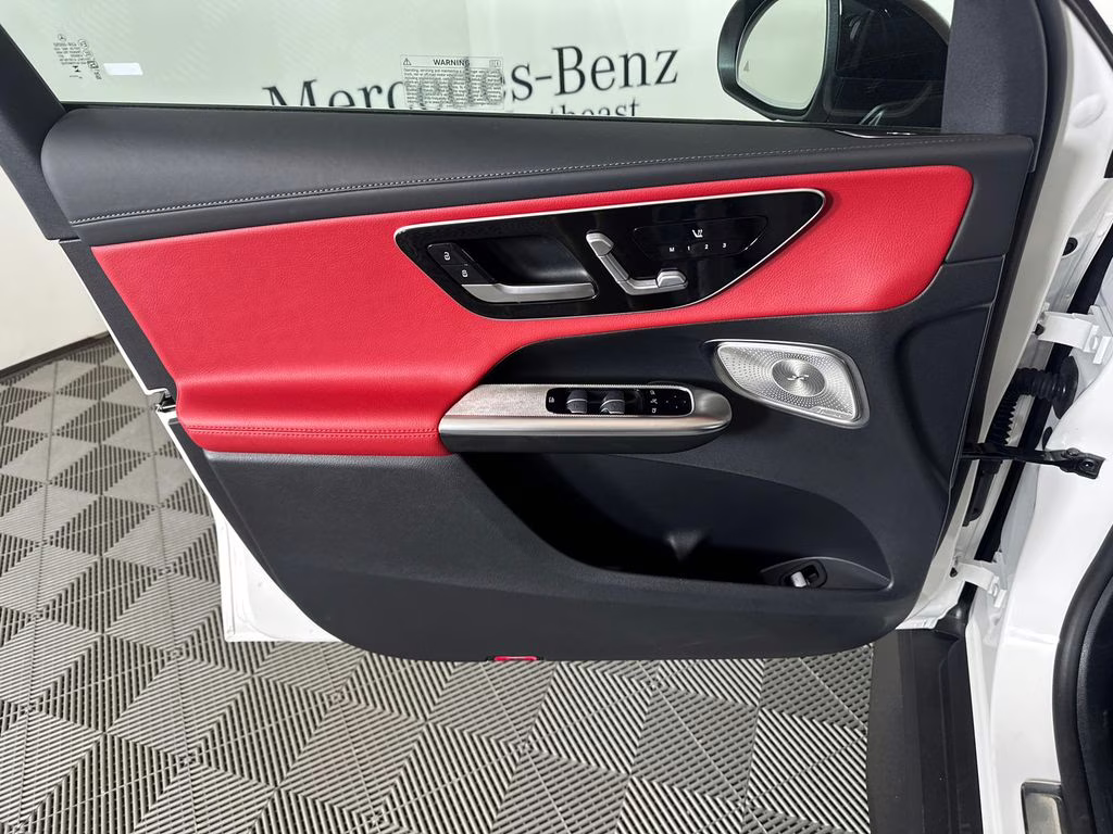 2025 Polar White Mercedes-Benz GLC GLC 300 AWD SUV