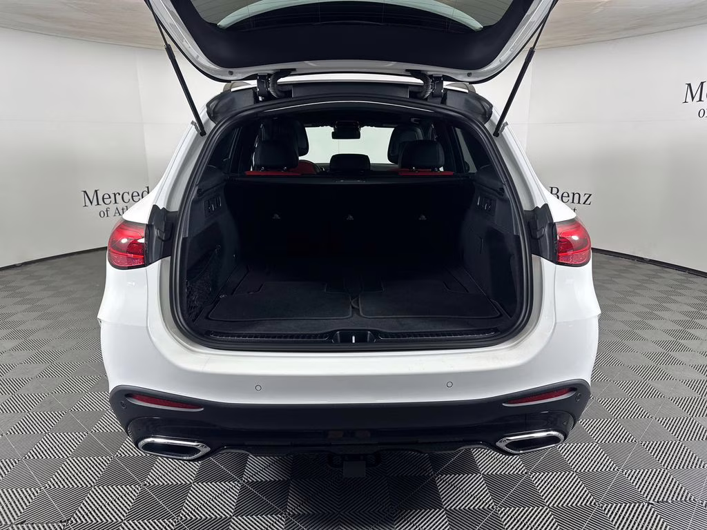 2025 Polar White Mercedes-Benz GLC GLC 300 AWD SUV