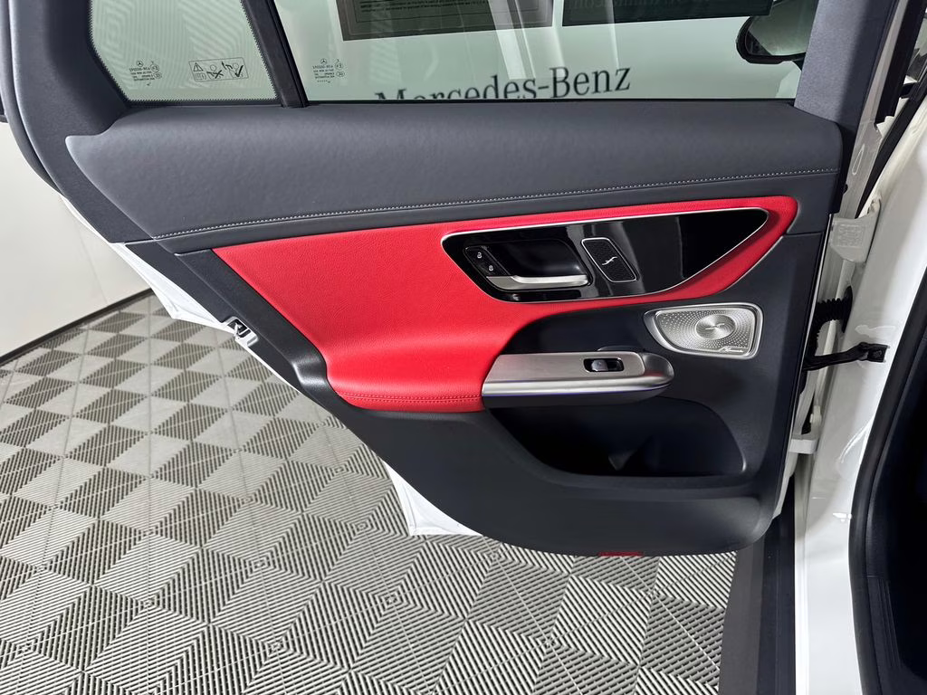 2025 Polar White Mercedes-Benz GLC GLC 300 AWD SUV