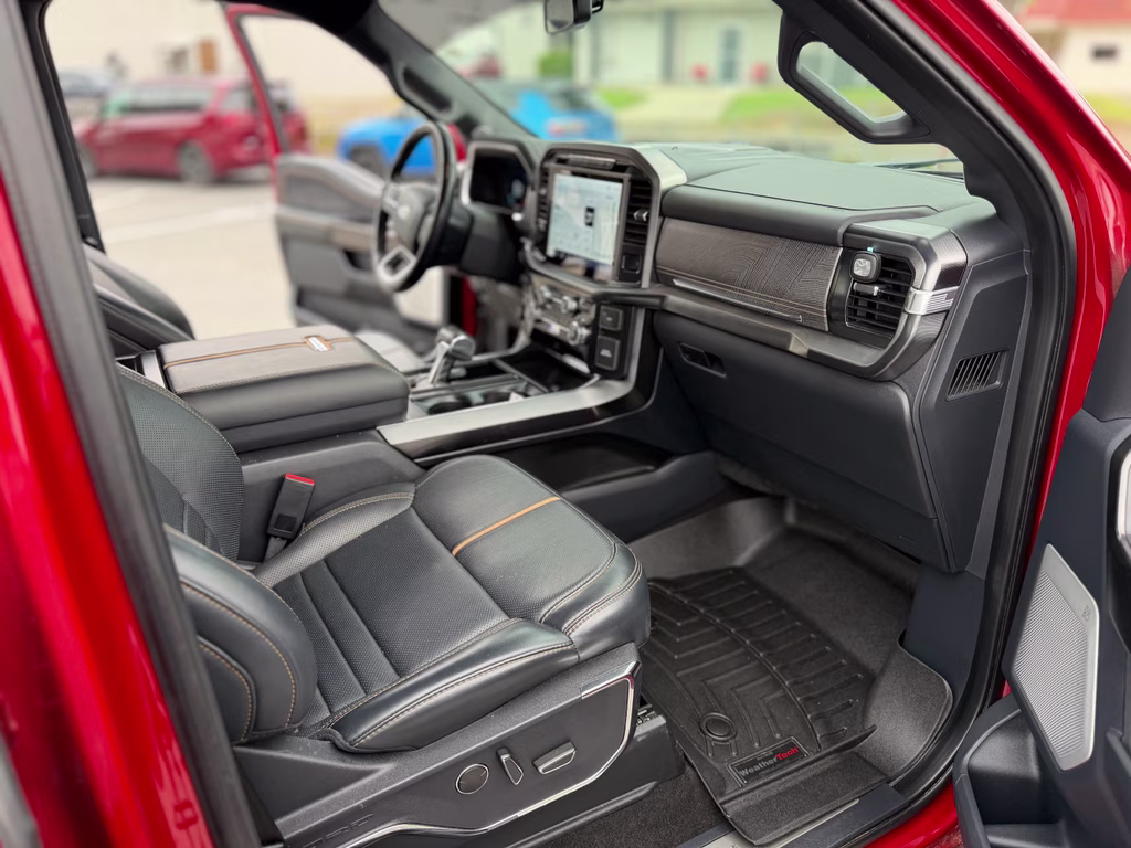 2022 Rapid Red Metallic Tinted Clearcoat Ford F-150 Platinum 4X4 Truck
