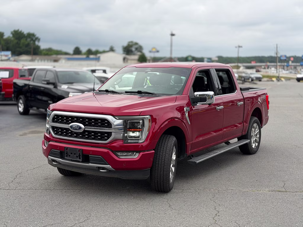 2022 Rapid Red Metallic Tinted Clearcoat Ford F-150 Platinum 4X4 Truck